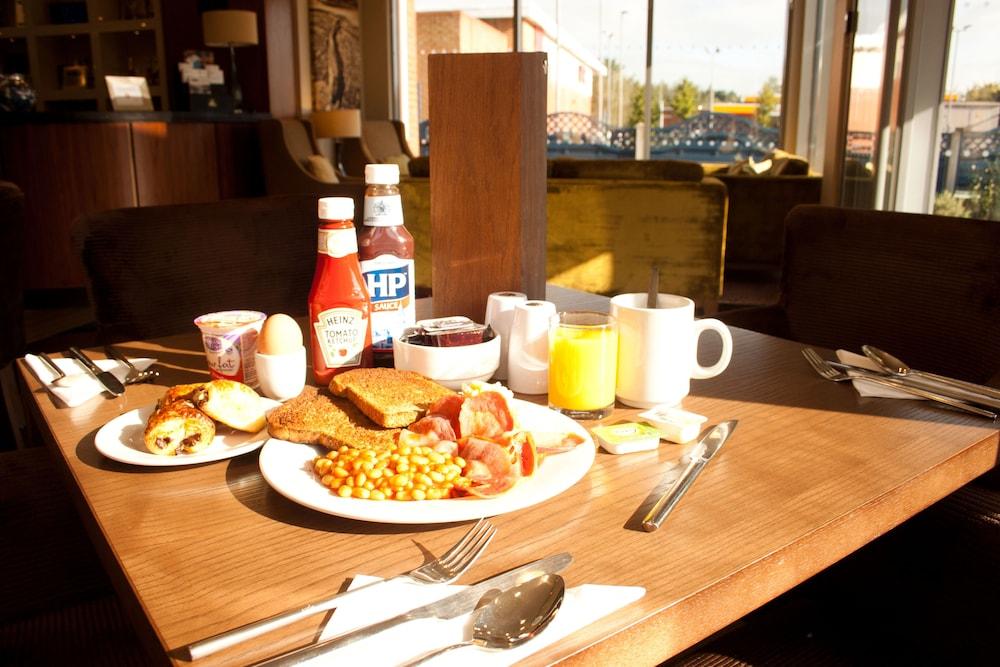 Best Western Pontypool Metro Hotel Dış mekan fotoğraf