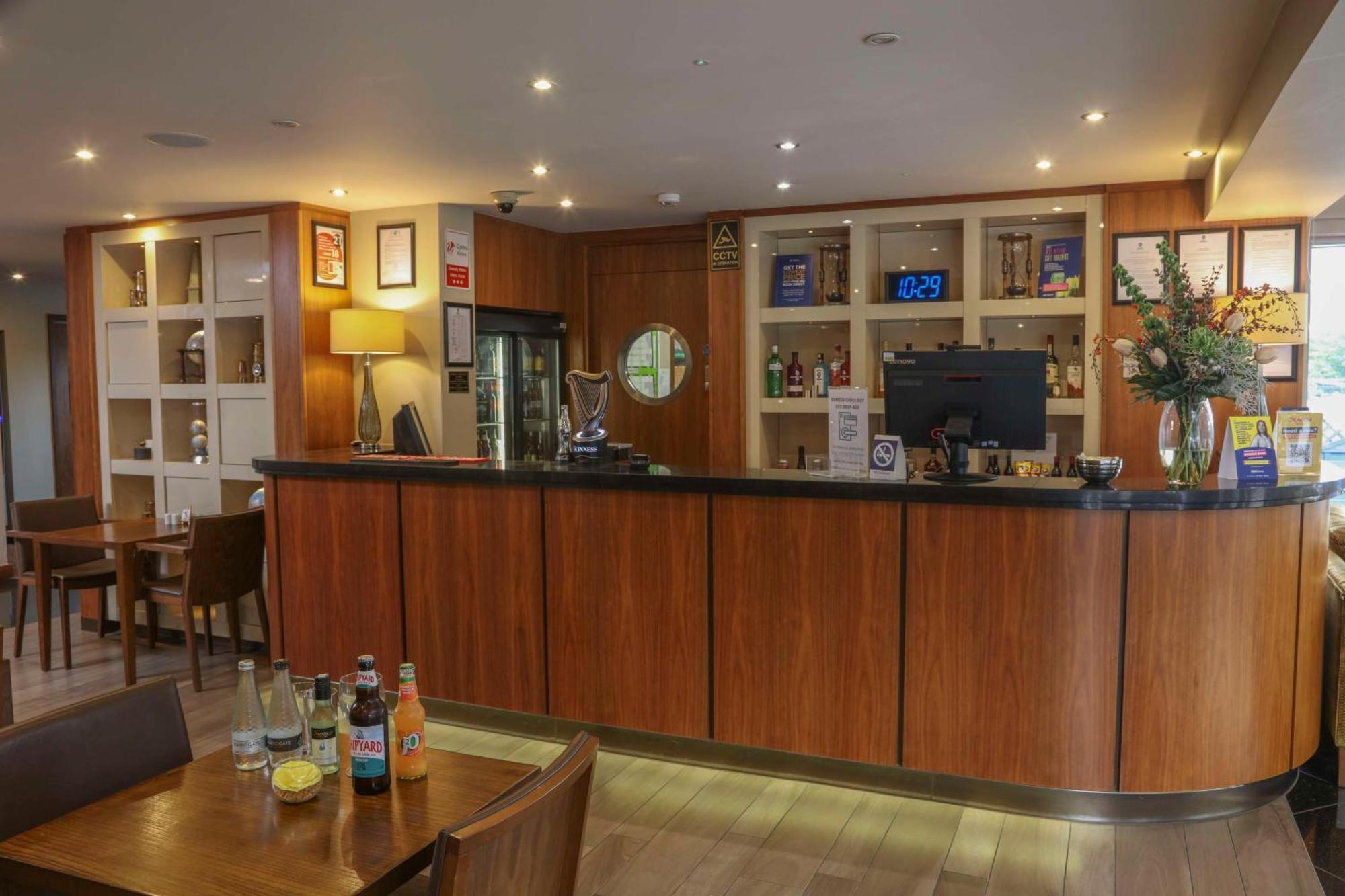 Best Western Pontypool Metro Hotel Dış mekan fotoğraf