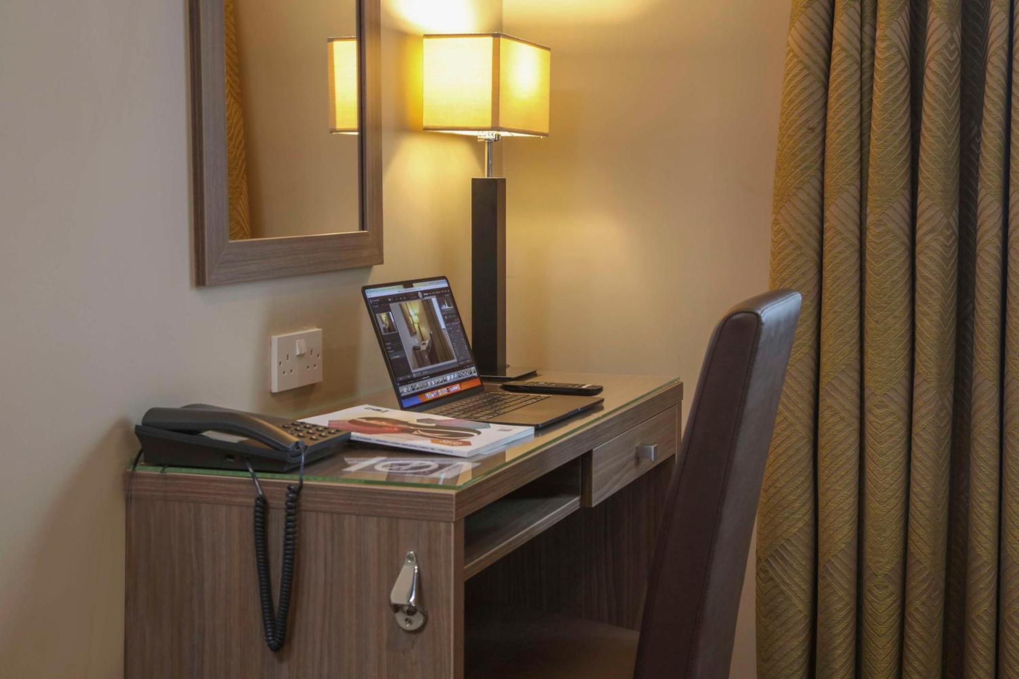 Best Western Pontypool Metro Hotel Dış mekan fotoğraf